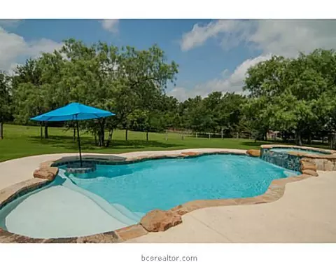 9166 Green Branch Loop, Bryan, TX 77808 photo 20