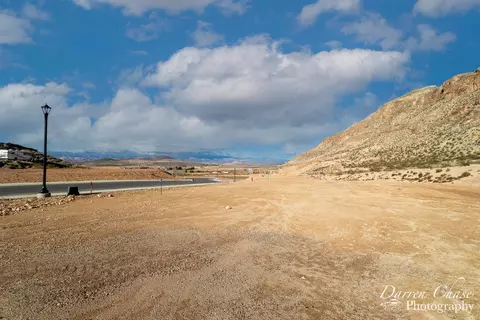 3289 S Cliffs Dr, Hurricane, UT 84737 photo 3