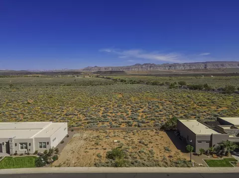 3337 Retreat Dr, Hurricane, UT 84737