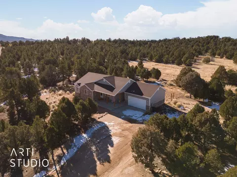 2240 E Paunsaugunt Clfs Dr, Hatch, UT 84735 photo 1