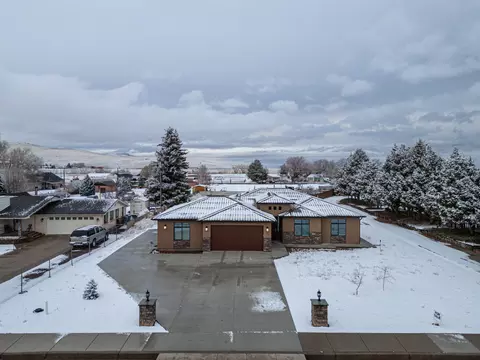 357 E Main, Enterprise, UT 84725 photo 2