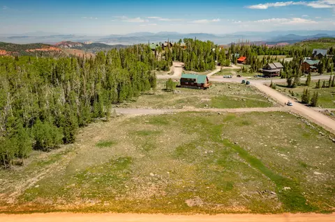 610 E Steam Engine Dr, Brian Head, UT 84719 photo 3