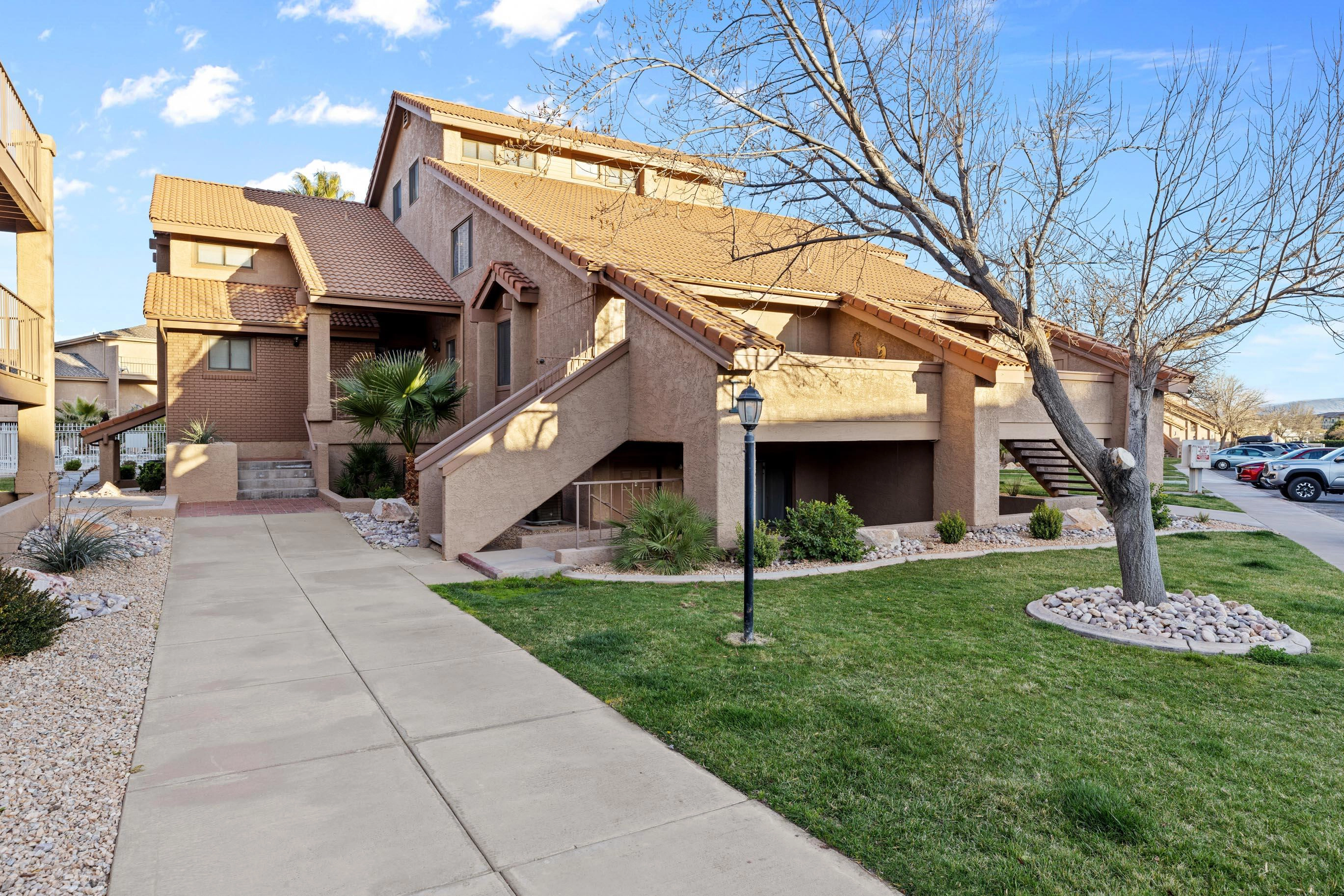 860 S Village Rd Unit L10  