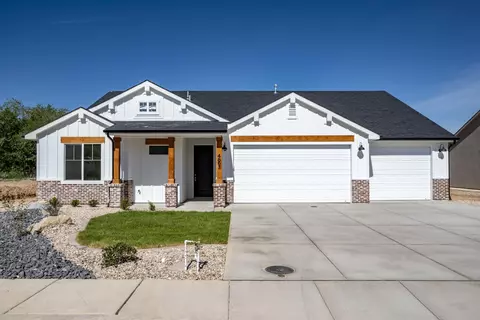 4863 N 10 E, Enoch, UT 84721 photo 1