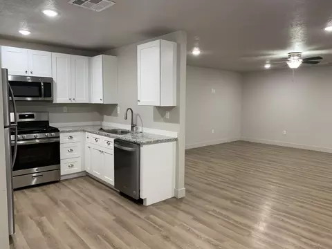 242 S 200 St, Enterprise, UT 84725