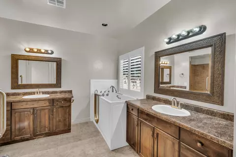 210 E Sky View Ln, Washington, UT 84780 photo 12