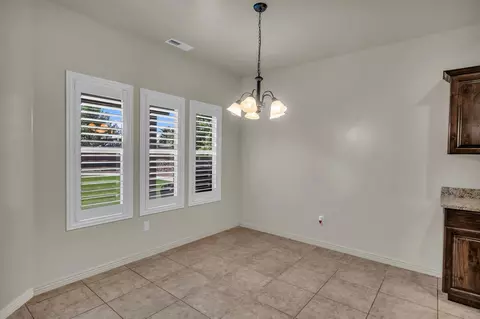 210 E Sky View Ln, Washington, UT 84780 photo 9