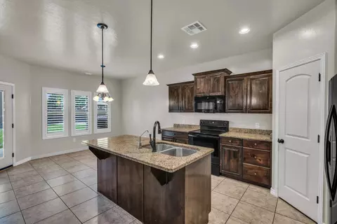 210 E Sky View Ln, Washington, UT 84780 photo 7