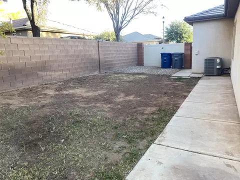 689 E Sonoran Dr, Washington, UT 84780 photo 33