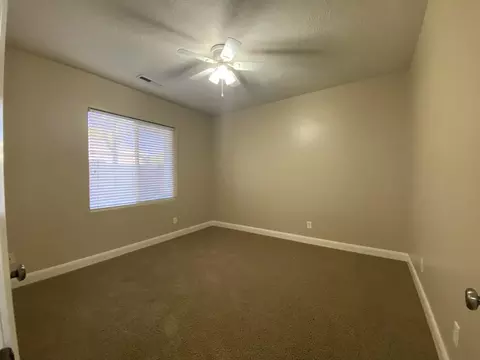 689 E Sonoran Dr, Washington, UT 84780 photo 24