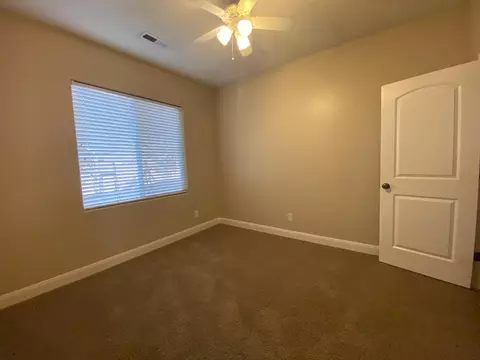 689 E Sonoran Dr, Washington, UT 84780 photo 22