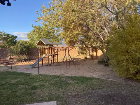 689 E Sonoran Dr, Washington, UT 84780 photo 31