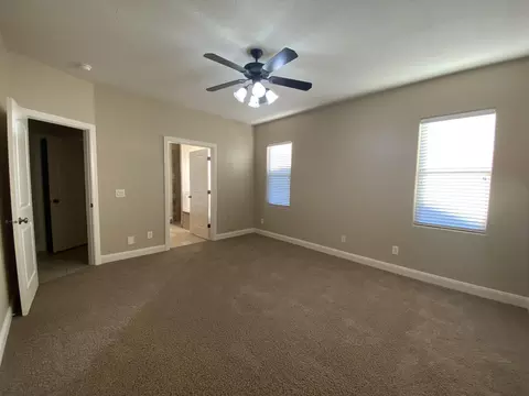 689 E Sonoran Dr, Washington, UT 84780 photo 16
