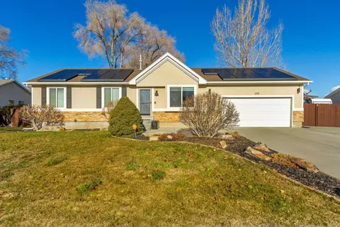 224 Amanda Lynn Ln, Midvale, UT 84047