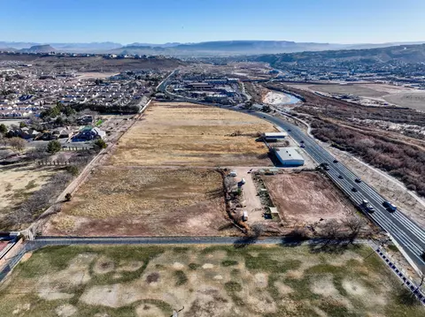 900 E Riverside Dr, Saint George, UT 84790 photo 14