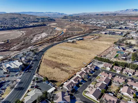 900 E Riverside Dr, Saint George, UT 84790 photo 10