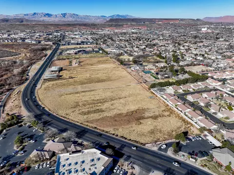 900 E Riverside Dr, Saint George, UT 84790 photo 8