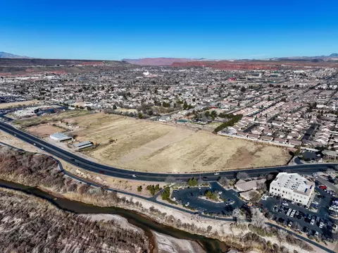 900 E Riverside Dr, Saint George, UT 84790 photo 6