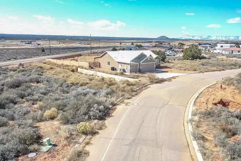 1176 E Cactus Dr, Apple Valley, UT 84737 photo 6