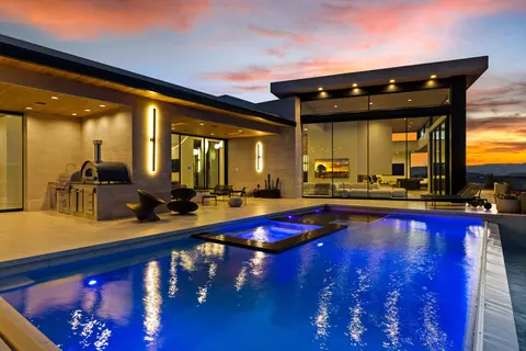 2031 E Pinnacle Dr, Saint George, UT 84790
