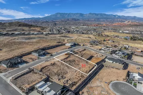 1690 W W, Hurricane, UT 84737