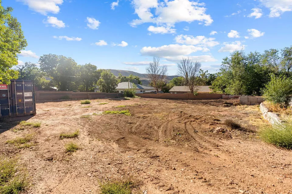 Exterior - 246 N 200 W, Hurricane, UT 84737 photo 8 of 12