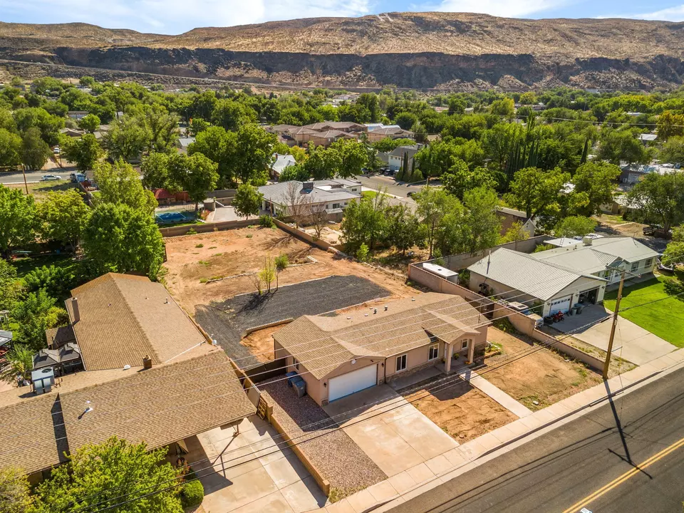 View/Area - 246 N 200 W, Hurricane, UT 84737 photo 9 of 10