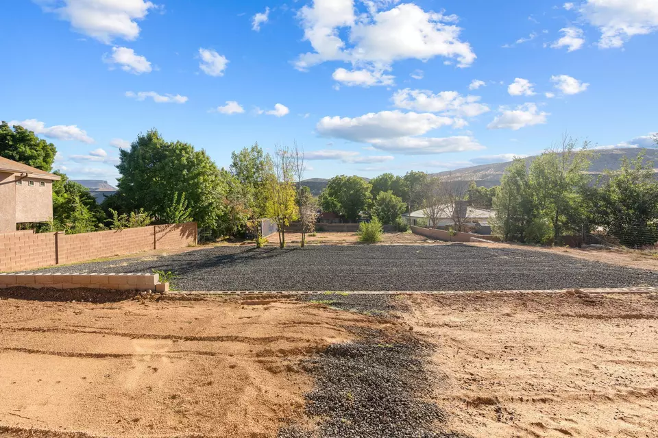 Exterior - 246 N 200 W, Hurricane, UT 84737 photo 3 of 12