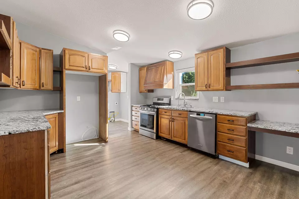 Kitchen - 246 N 200 W, Hurricane, UT 84737 photo 1 of 2