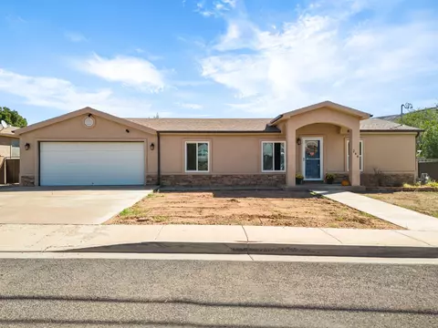 Exterior - 246 N 200 W, Hurricane, UT 84737 photo 1 of 12