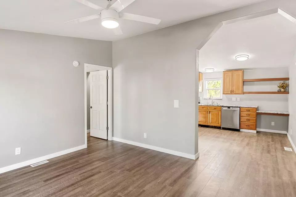 Living - 246 N 200 W, Hurricane, UT 84737 photo 1 of 3
