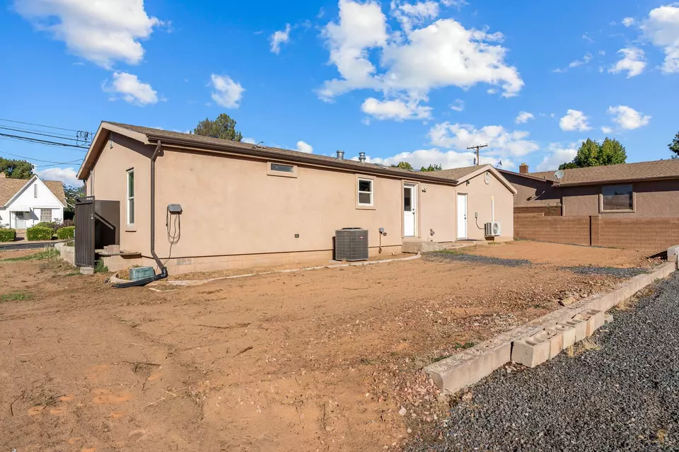 Exterior - 246 N 200 W, Hurricane, UT 84737 photo 12 of 12