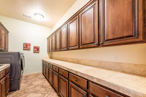 1166 E Colt Ave, Washington, UT 84780 photo 37