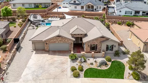 1166 E Colt Ave, Washington, UT 84780 photo 4