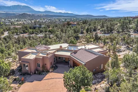 478 N Pinion Hills Dr, Dammeron Valley, UT 84783