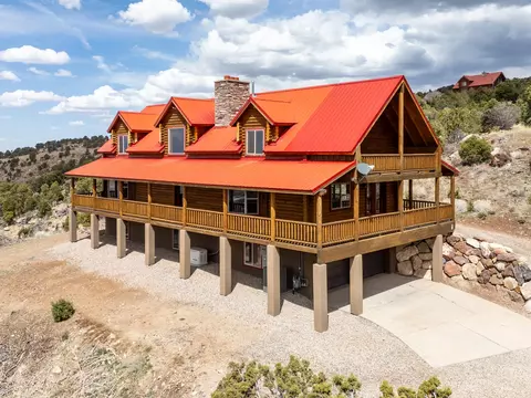 633 E Cedar Highlands Dr, Cedar City, UT 84720 photo 1