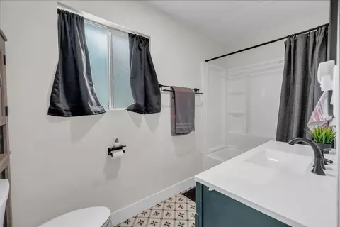 239 E 700 S, Saint George, UT 84770 photo 9