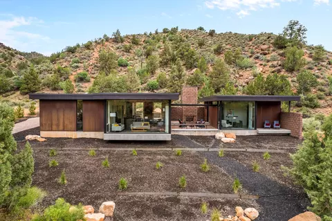 112 Canyon Cv, Springdale, UT 84767