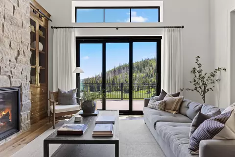 Living - 926 E Autumn Dr, Brian Head, UT 84719 photo 2 of 5
