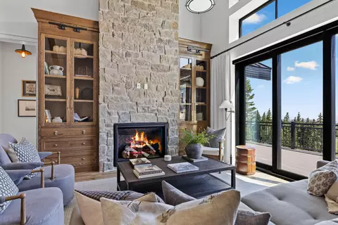 926 E Autumn Dr, Brian Head, UT 84719
