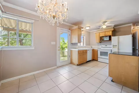 78 E 300 S, Saint George, UT 84770 photo 8