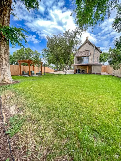 38 E Center St, Ephraim, UT 84627 photo 2