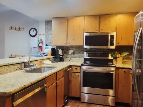 Kitchen - 407 S Vasels Rd # 17, Brian Head, UT 84719 photo 2 of 3