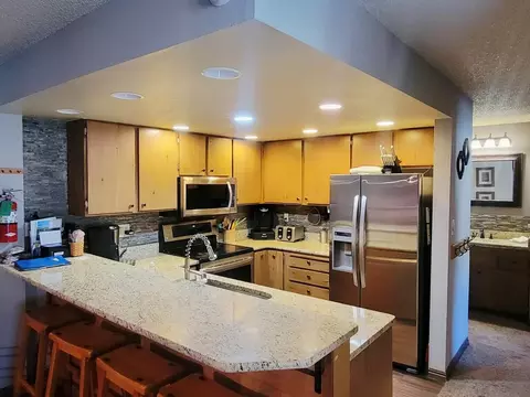 Kitchen - 407 S Vasels Rd # 17, Brian Head, UT 84719 photo 1 of 3