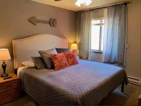 Bedroom - 407 S Vasels Rd # 17, Brian Head, UT 84719 photo 2 of 5