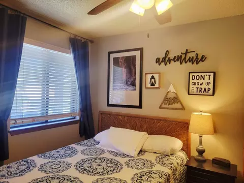 Bedroom - 407 S Vasels Rd # 17, Brian Head, UT 84719 photo 4 of 5