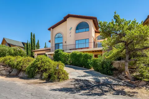 956 E Summit Ridge Dr, Saint George, UT 84790