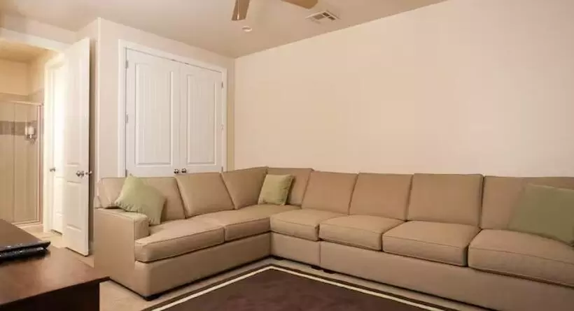 Living - 2063 N Coral Ridge Dr, Washington, UT 84780 photo 2 of 2