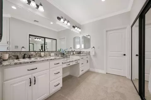 Bath - 230 Boulder Way, Leeds, UT 84746 photo 1 of 4