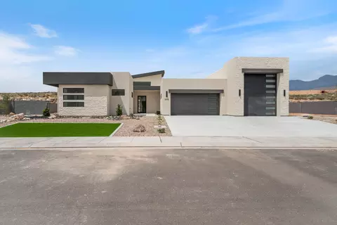 203 Sunrise Dr, Toquerville, UT 84774